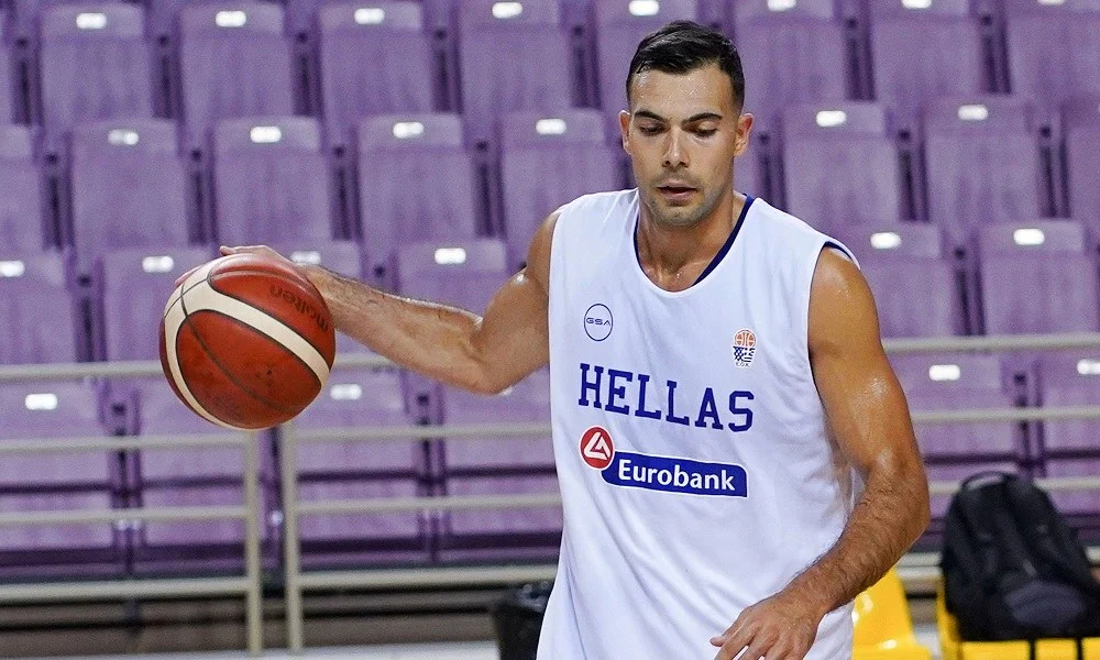 Ελλάδα - Ιταλία: Τραυματίστηκε και αποχώρησε ο Σλούκας! (vids)