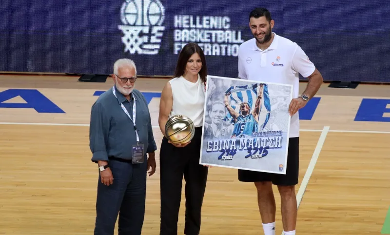 Επική ατάκα από Μάλτση: «Αυτά δεν τα είχα και στο χωριό μου» (vid)