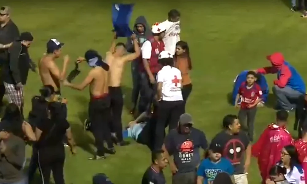 Σοκ στην Ονδούρα: Τρεις νεκροί σε επεισόδια (vid)