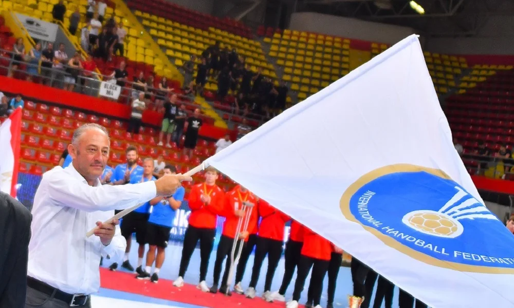 Στην ΟΧΕ η σημαία της IHF ενόψει για το Παγκόσμιο U19