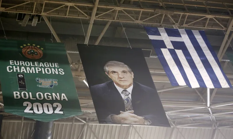 Παναθηναϊκός: «Για πάντα στις καρδιές μας ο Παύλος Γιαννακόπουλος»