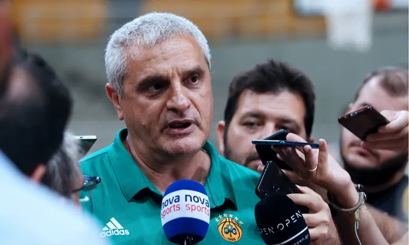 Πεδουλάκης: «Να γυρίσει δυνατότερος ο Μπλατ»