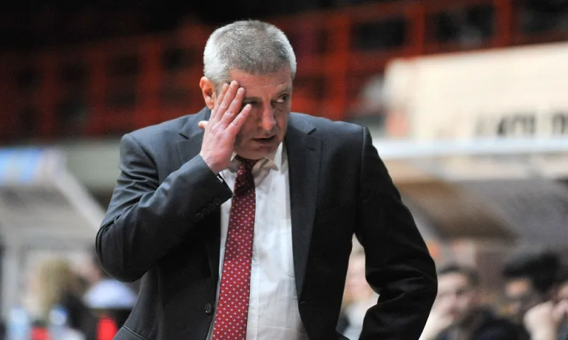 Λάρισα : Εκλεισαν Μπέικερ, Παρκς και Χάμιλτον (videos)