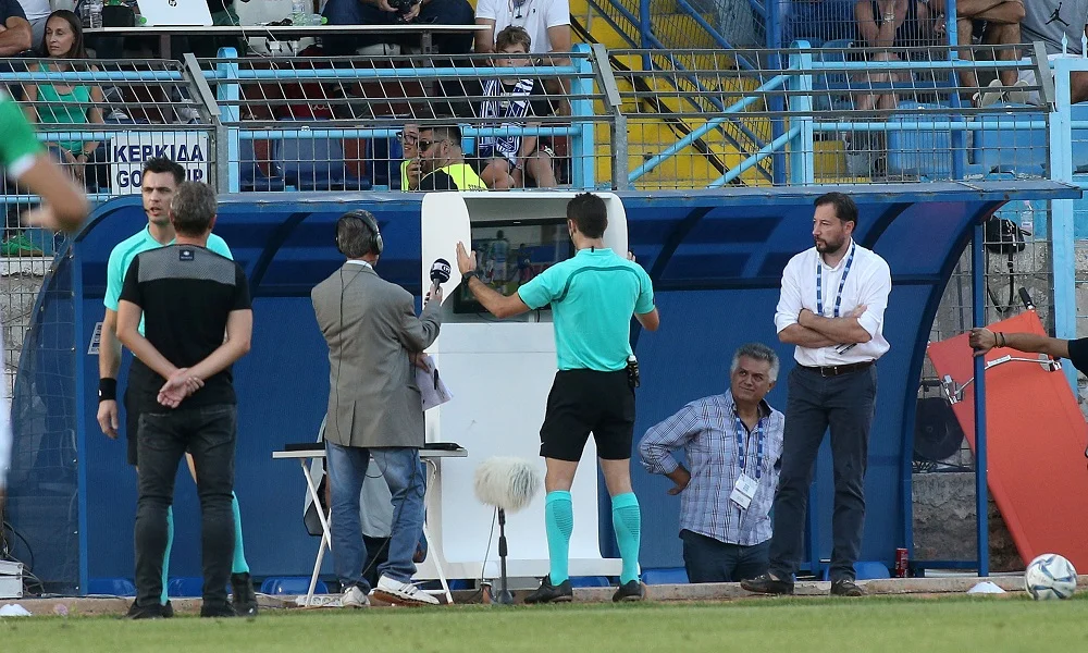 Super League 1: Δυσαρέσκεια για την εταιρεία του VAR
