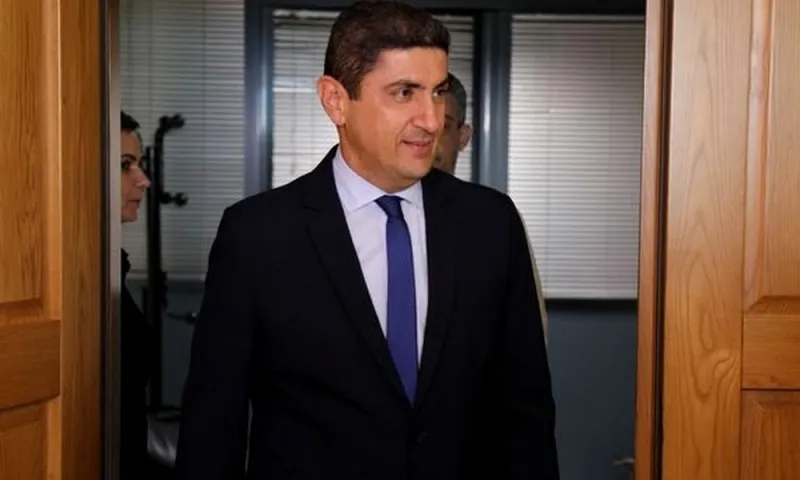 Αυγενάκης: «Δεν ξεκίνησε καλά το VAR»