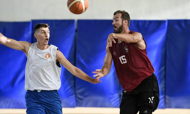 Ήφαιστος Λήμνου: Φιλικό... ξεμούδιασμα