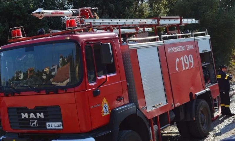 Περιφερειακή Υμηττού: Υπό έλεγχο η φωτιά (pic)