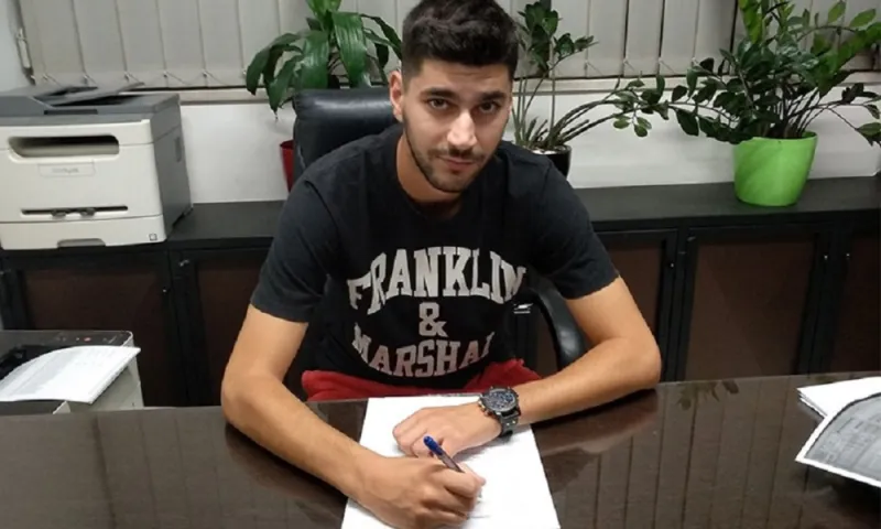 Απόλλων Λάρισας: Ανακοινώθηκε ο Μπαστακός