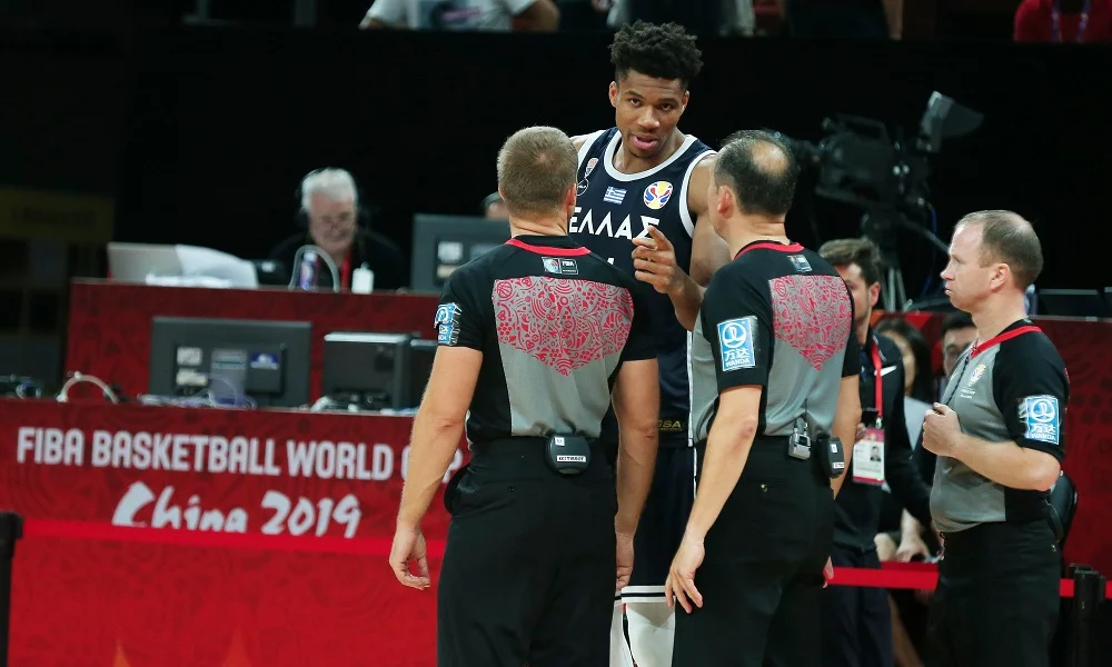 Επιστολή της ΕΟΚ στη FIBA για τη διαιτησία