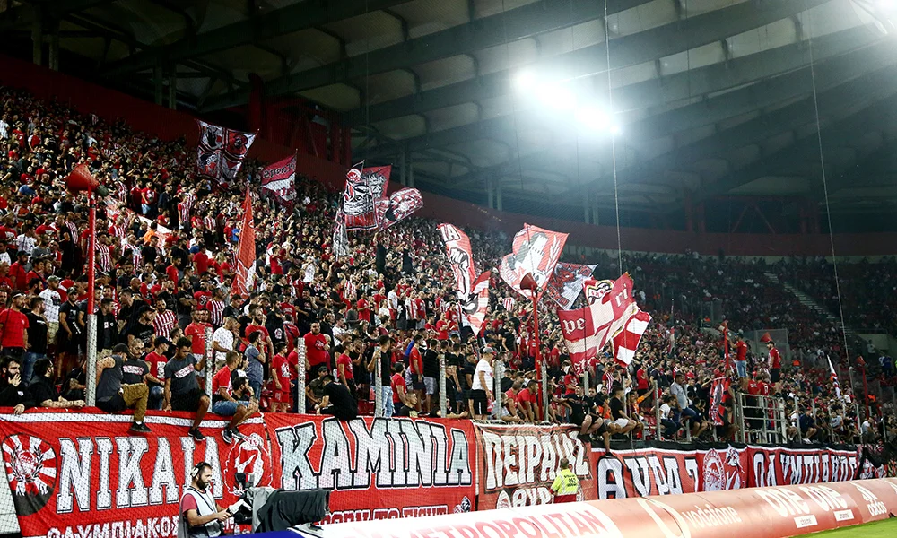 Ολυμπιακός: Ο κόσμος περιμένει... Παναθηναϊκό!