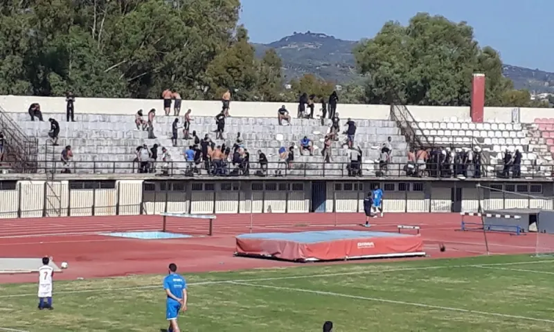 Κύπελλο Ελλάδας: Επεισόδια στο Ξενοφών Κρεστένων-Αιγάλεω! (vid)