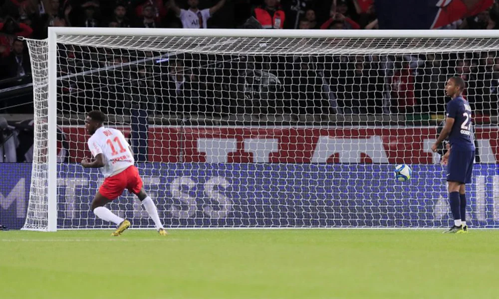 Παρί - Ρεμς 0-2: Της έσπασε το αήττητο μετά από 22 ματς!