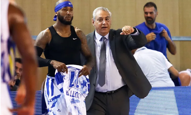 Ο Στιβ Μπαρτ είναι ακόμη... killer (vid)