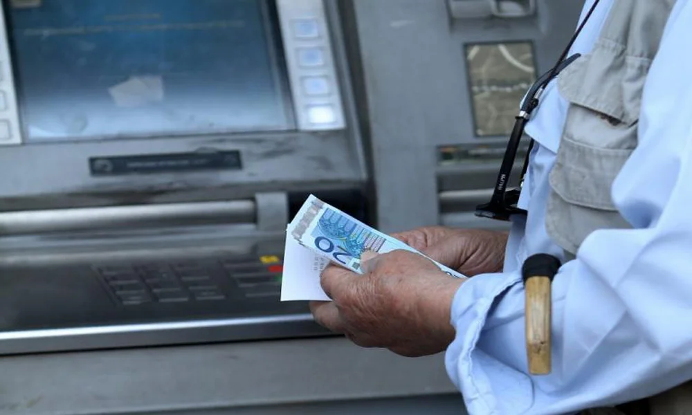 Αυξήσεις 3% έως 7% στις κύριες συντάξεις - Οι τέσσερις κατηγορίες κερδισμένων