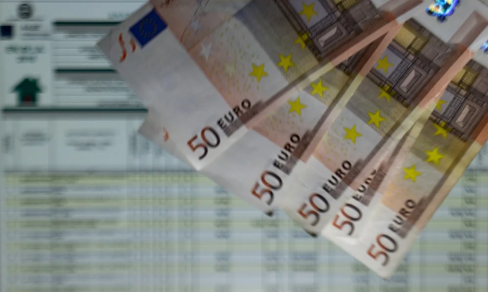 120 δόσεις: Ξεπέρασαν τις 400.000 οι αιτήσεις