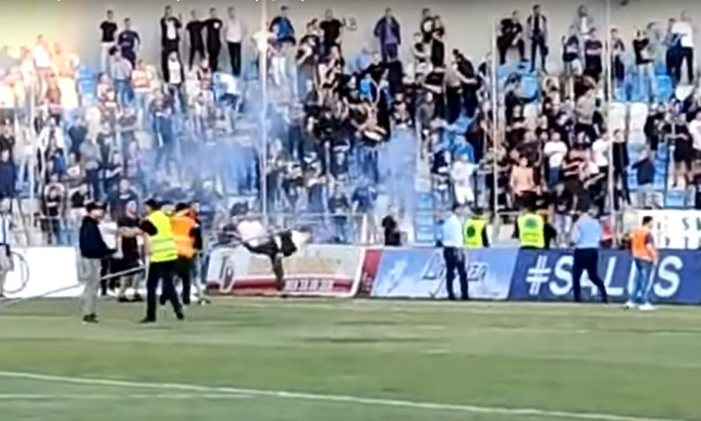 Αλβανία: Ανελέητο ξύλο, μπάλα και... καράτε! (vid)