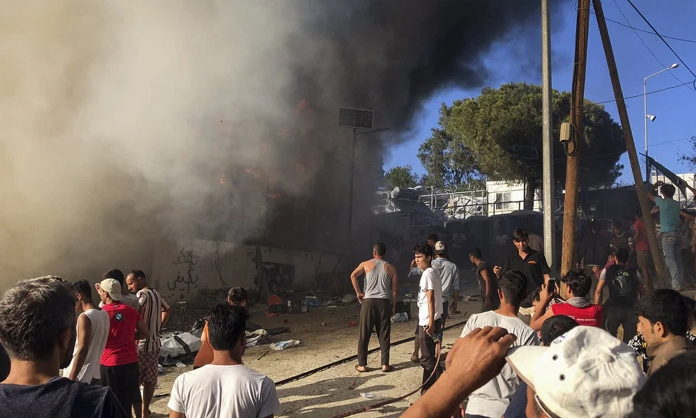 Τραγωδία στη Μόρια: Ακόμη δεν ξέρουν τον αριθμό των νεκρών (vids)