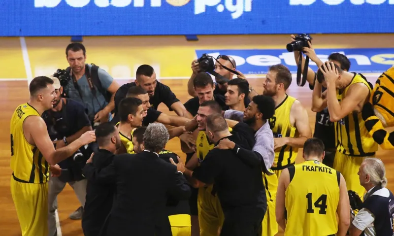 Άρης: Aνακοίνωση με αποδέκτες ΠΑΟΚ, Ηρακλή!