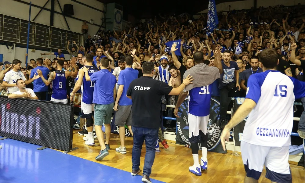 Ηρακλής: Έτσι πανηγύρισαν οι οπαδοί του τον θρίαμβο επί του Άρη (vid)