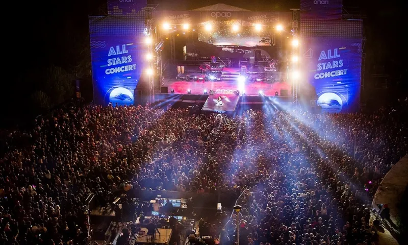Αll Stars Concert: Σάκης Ρουβάς, Έλενα Παπαρίζου και Ελένη Φουρέιρα ξεσηκώσαν περισσότερους από 12.000 θεατές στο Μarkopoulo Park -  Δείτε τι έγινε στο show της χρονιάς από τον ΟΠΑΠ