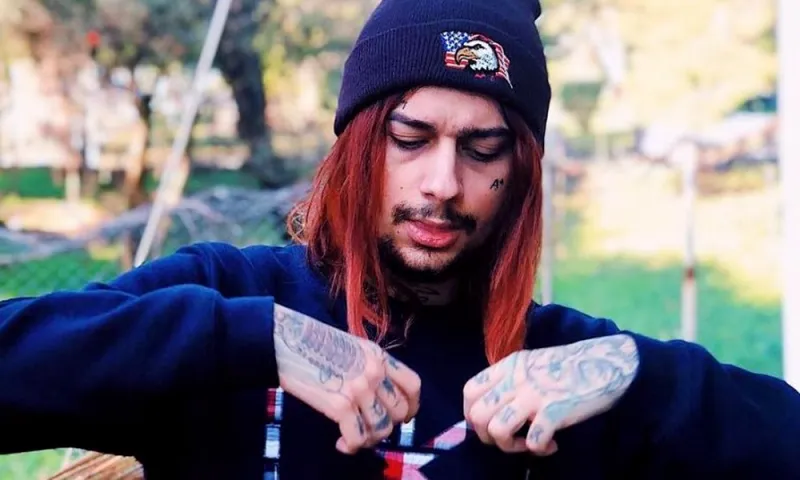 Sin Boy: Αυτή είναι η εντυπωσιακή αδερφή του (pics)