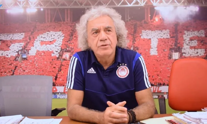 Οι Betarades τρέλαναν τον Τάκη Τσουκαλά! (vid)