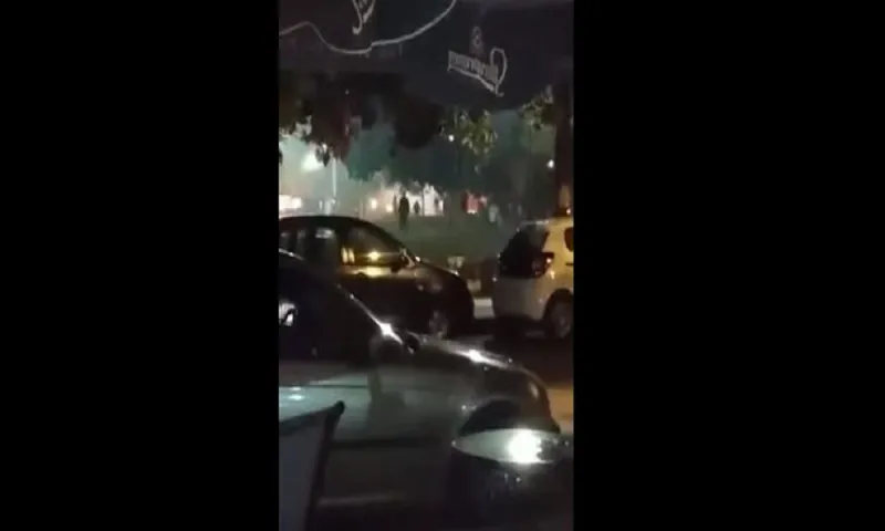 Συμπλοκή Αστυνομίας-οπαδών στη Θεσσαλονίκη (vid)