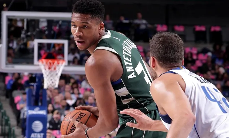 Αντετοκούνμπο: Επιβλητικός ξανά ο Giannis! (vids)
