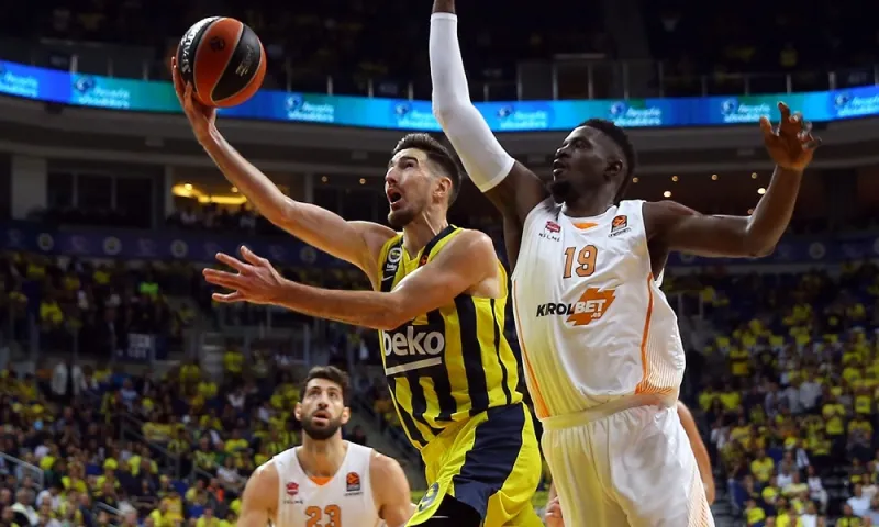 Φενερμπαχτσέ- Μπασκόνια 87-80: Με υπογραφή Ντε Κολό (vid)