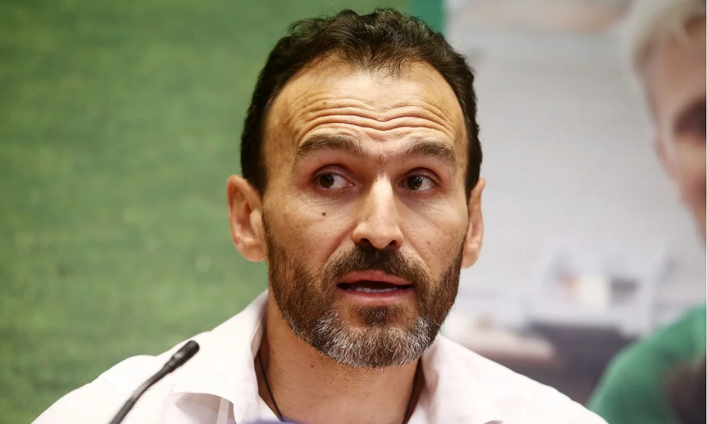 Απάντηση Νταμπίζα με... επιβεβλημένη σιωπή