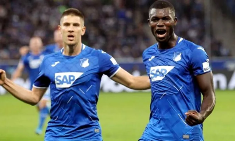 Bundesliga: Χαμός στην κορυφή! (vids)