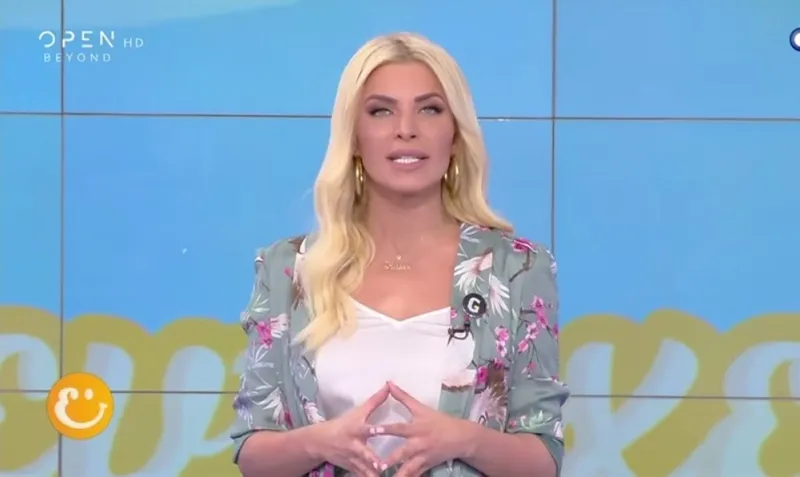 Το… τερμάτισαν: Η Καινούργιου έβγαλε το ίδιο τηλεφώνημα τρεις μήνες μετά! (vids)