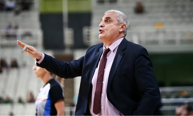 Πεδουλάκης: «Να διορθώσουμε το θέμα των ριμπάουντ»