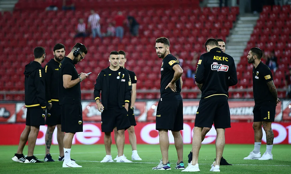 Ολυμπιακός - ΑΕΚ: Όλα ήρεμα στην άφιξη (pics)