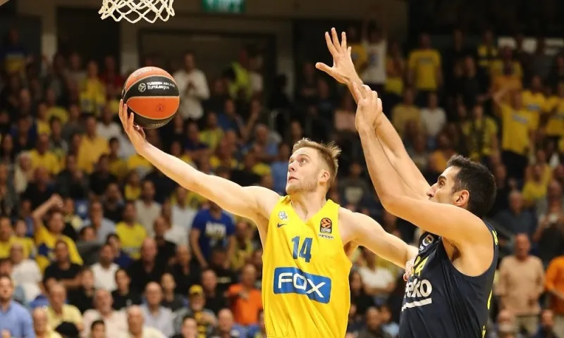 Μακάμπι- Φενέρμπαχτσε 67-55: Την έκανε κομμάτια