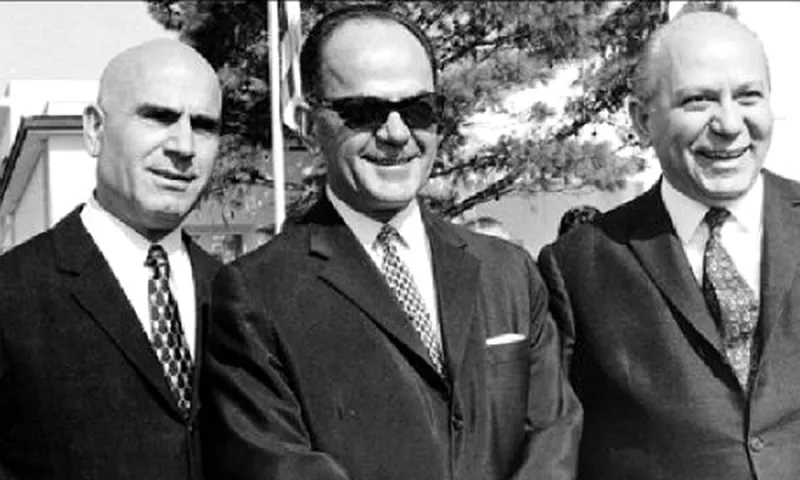 1 Νοεμβρίου: Δίωξη σε Παπαδόπουλο, Παττακό για εσχάτη προδοσία