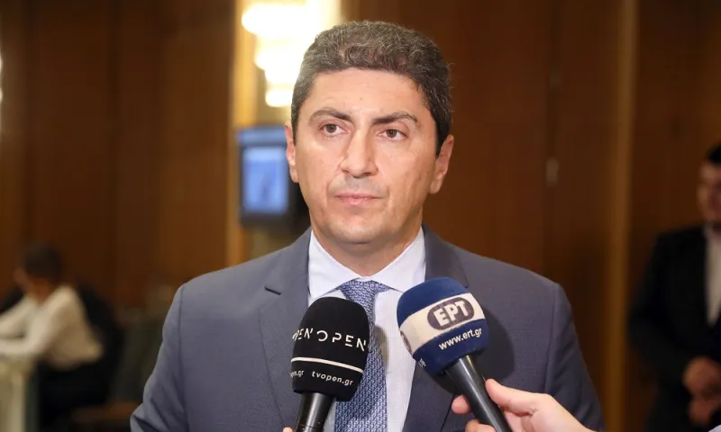 Οργή ΠΑΟΚ για Αυγενάκη και την πολιτική του υφυπουργού Αθλητισμού
