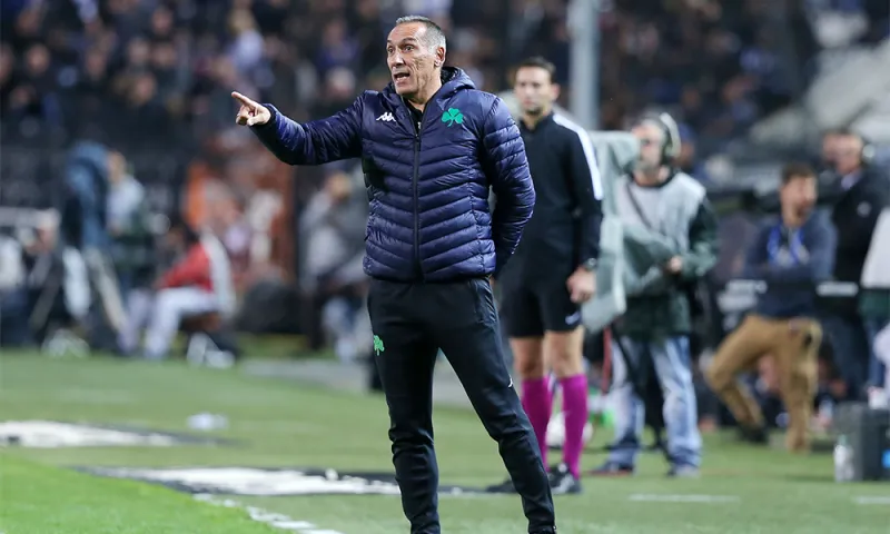 Δώνης: Έσπρωξε τον διαιτητή στο πέναλτι!
