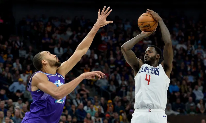 NBA: «Καθάρισαν» οι Κλίπερς, όργια ξανά από τον Ντόντσιτς (vids)