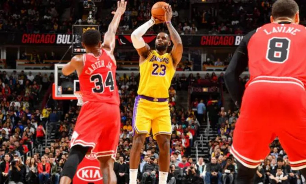 NBA: ΛεΜπρόν και Χέιγουορντ έκαναν... πάρτι (vids)