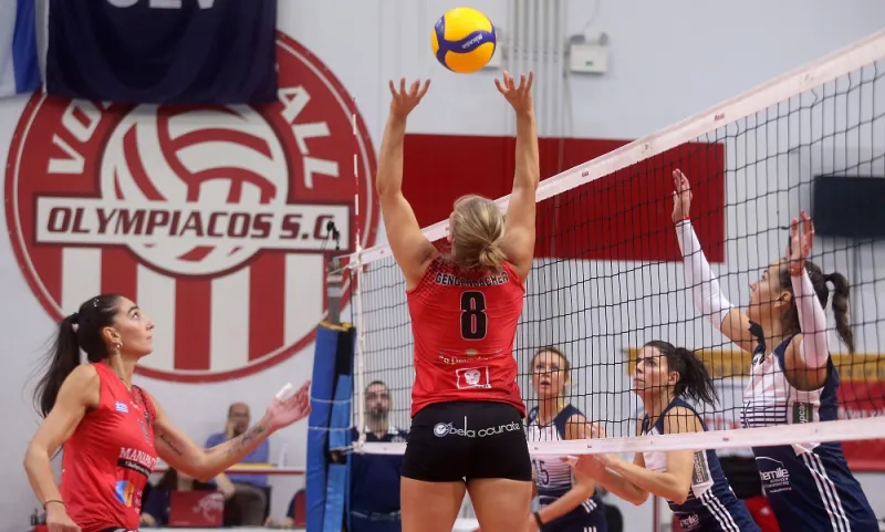 Πορφύρας - Ολυμπιακός 0-3 σετ: «Άλμα» πρόκρισης για τις «ερυθρόλευκες» (vid)