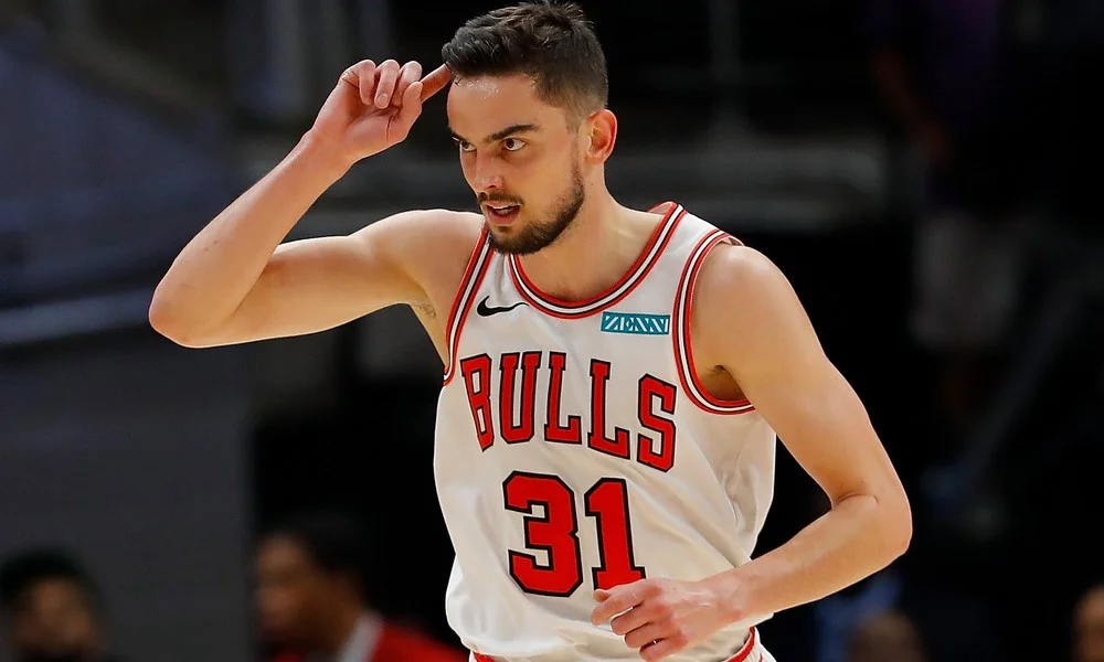 NBA: Career high ο Σατοράνσκι, νίκες στο τέλος Μάβερικς και Τζαζ (vid)