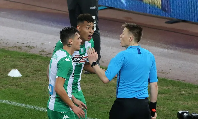 Παναθηναϊκός - ΑΕΚ 2-2: Ισοφάριση μέσω VAR (vids+pic)