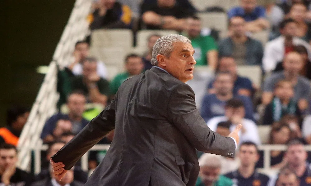 Οταν ο Αργύρης Πεδουλάκης περνάει... κρίση!