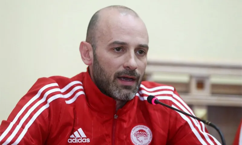 Ζαραβίνας: «Με τον κόσμο μας μπορούμε»