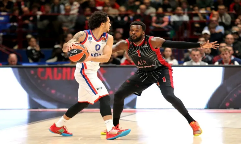 Αρμάνι Μιλάνο- Εφές 76-81: Μόνη στην κορυφή! (vid)