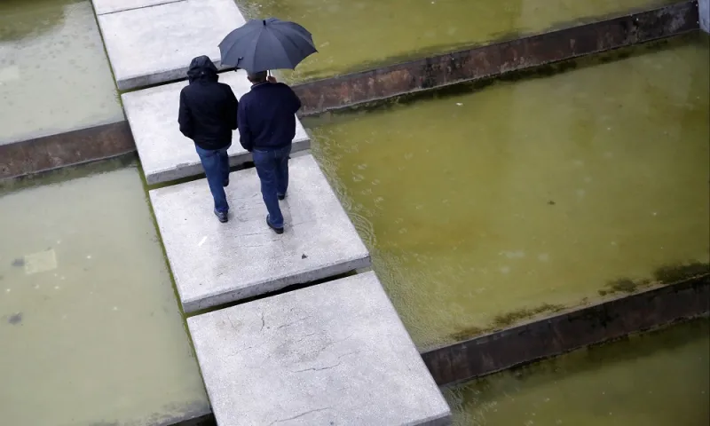 Καιρός 23/11: Βροχές και πτώση της θερμοκρασίας
