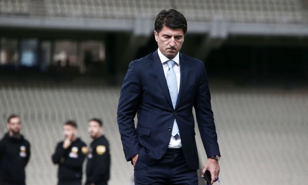 Ιβιτς: Ψάχνει, μελετά, το… σκέφτεται