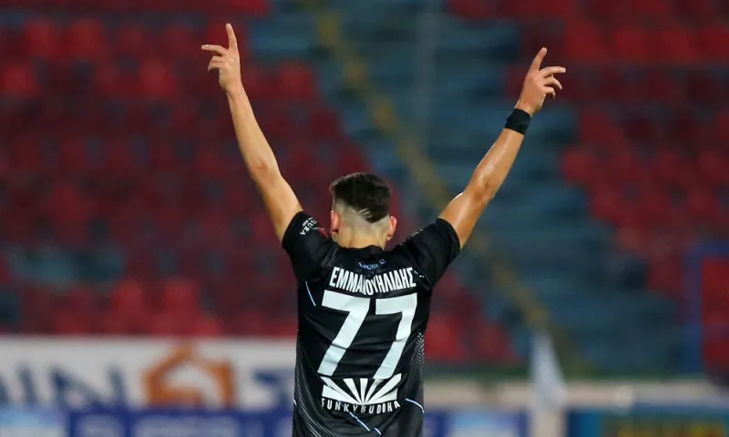 Εμμανουηλίδης is back!