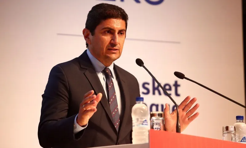 Αυγενάκης: «Κάποιοι μόνοι τους χαλούν το όνομα που χρόνια έχτισαν»